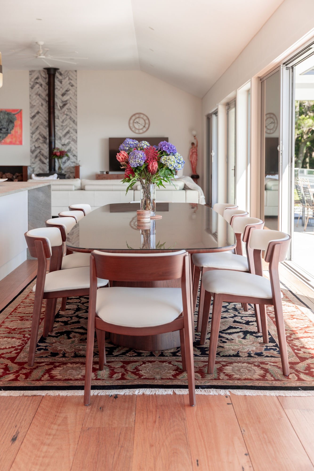 Miste Tor dining room.